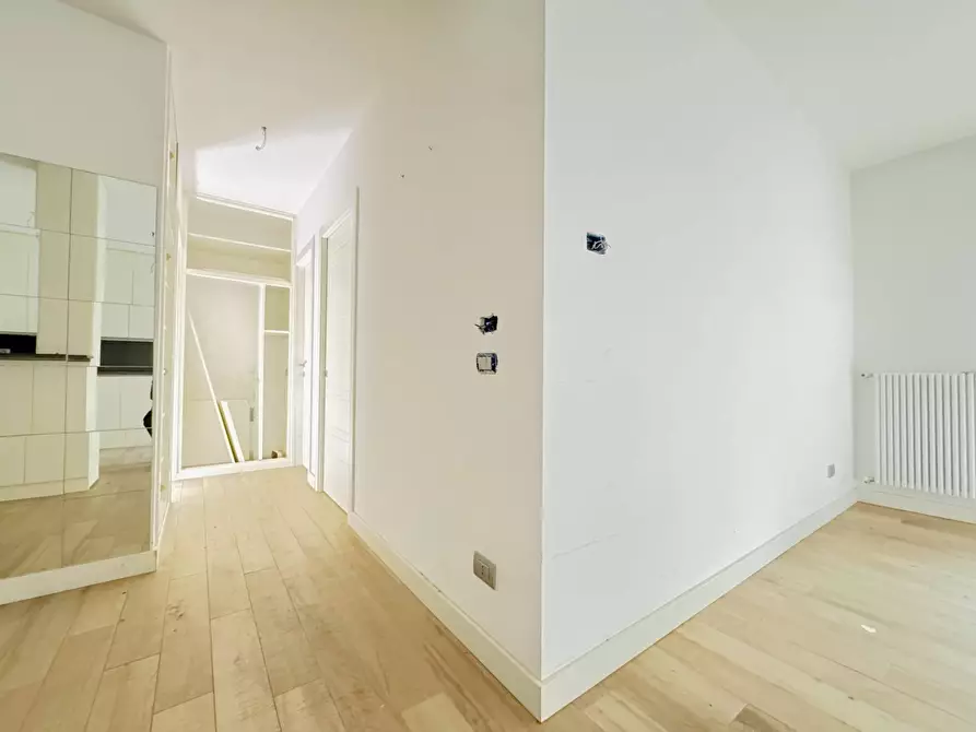 Immagine 22 di Appartamento in vendita  in via delle Baleari a Roma