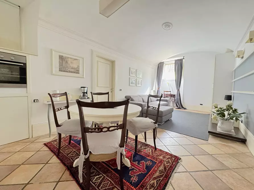 Immagine 1 di Appartamento in vendita  in Via Giuseppe La Farina a Roma