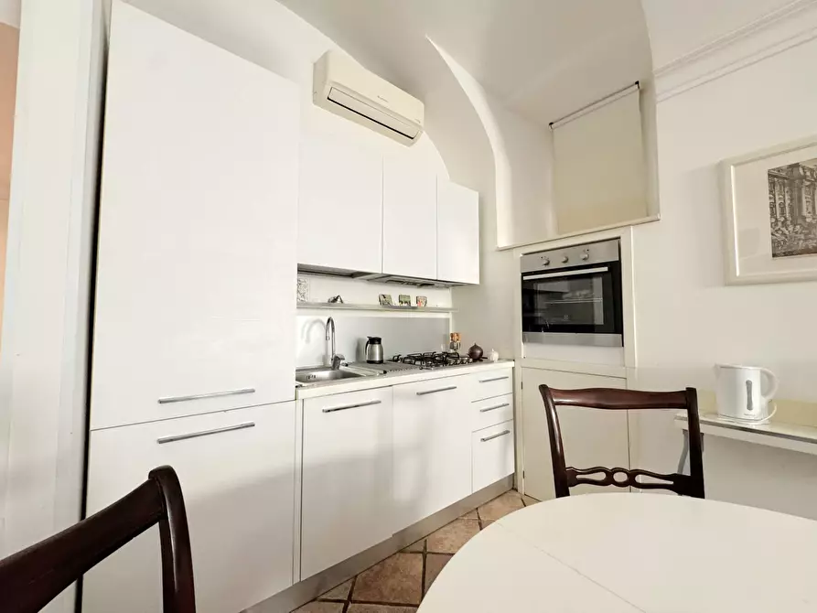 Immagine 9 di Appartamento in vendita  in Via Giuseppe La Farina a Roma