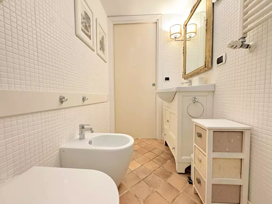 Immagine 25 di Appartamento in vendita  in Via Giuseppe La Farina a Roma