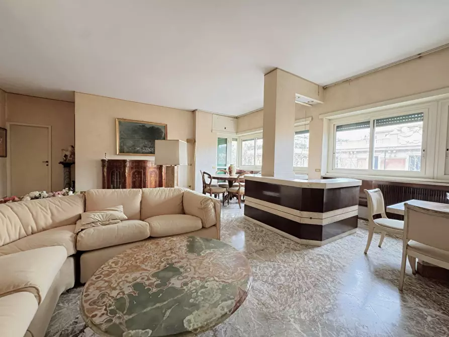 Immagine 9 di Appartamento in vendita  in via Santa Croce in Gerusalemme a Roma