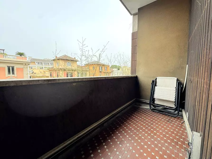 Immagine 12 di Appartamento in vendita  in via Santa Croce in Gerusalemme a Roma