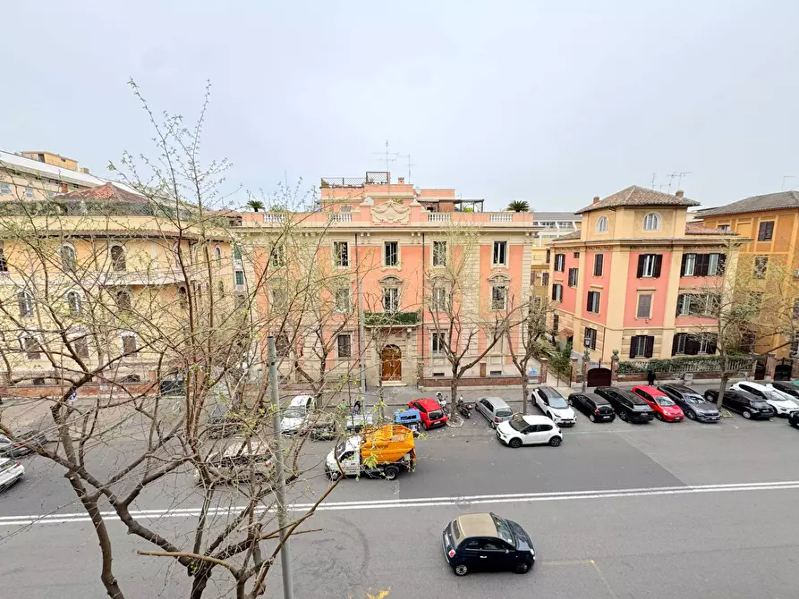 Immagine 13 di Appartamento in vendita  in via Santa Croce in Gerusalemme a Roma