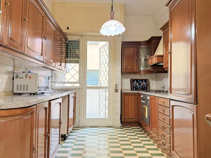 Immagine 31 di Appartamento in vendita  in via Santa Croce in Gerusalemme a Roma