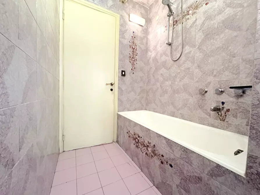 Immagine 38 di Appartamento in vendita  in via Santa Croce in Gerusalemme a Roma