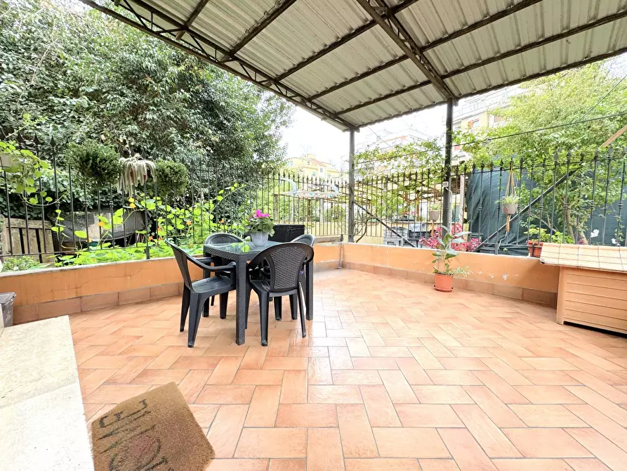 Immagine 9 di Casa indipendente in vendita  in Via villani a Roma