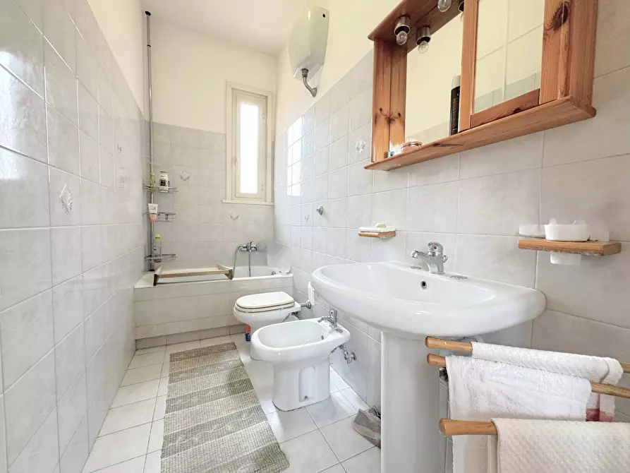 Immagine 32 di Casa indipendente in vendita  in Via villani a Roma