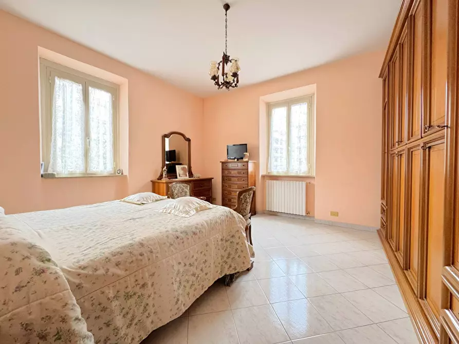 Immagine 38 di Casa indipendente in vendita  in Via villani a Roma