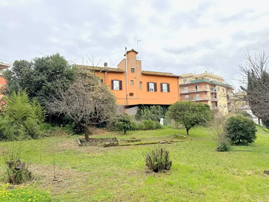 Immagine 46 di Casa indipendente in vendita  in Via villani a Roma