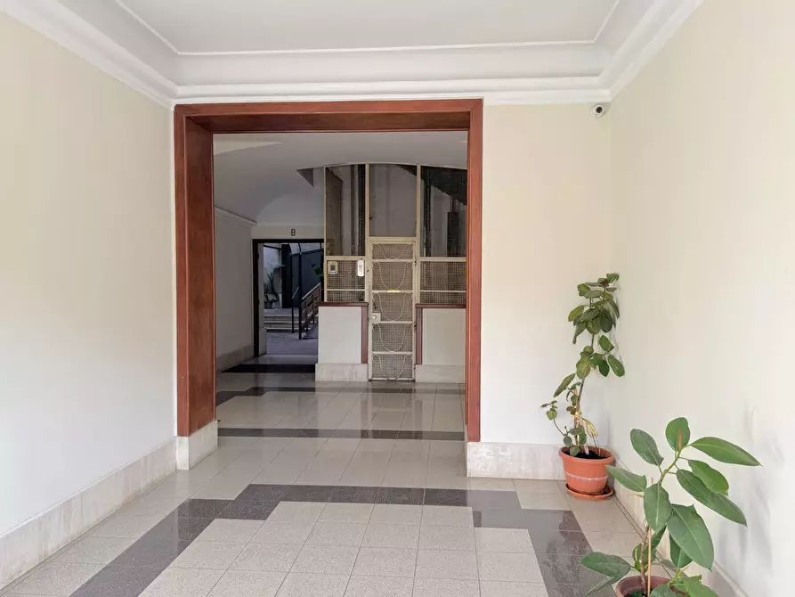Immagine 2 di Appartamento in vendita  in VIA BITINIA a Roma