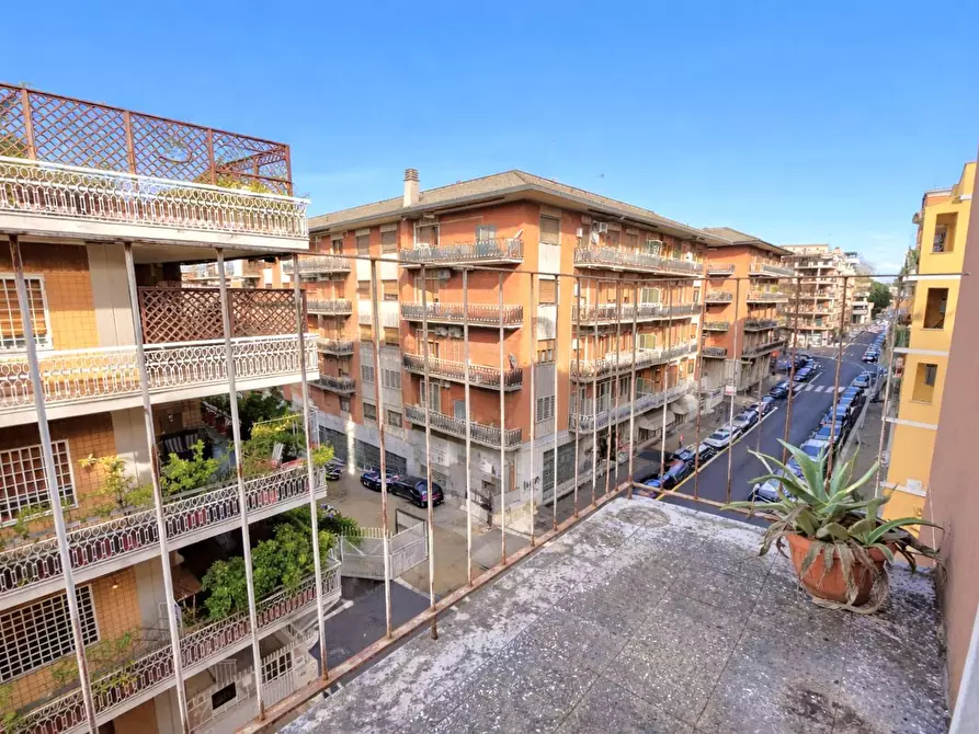 Immagine 14 di Appartamento in vendita  in VIA BITINIA a Roma