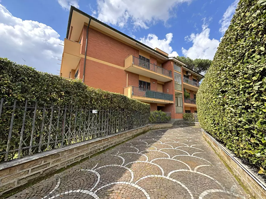 Immagine 3 di Appartamento in vendita  in Via Di San Tarcisio a Roma