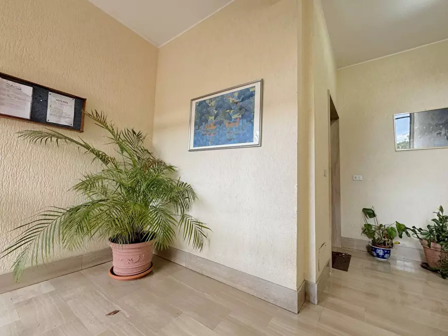 Immagine 5 di Appartamento in vendita  in Via Di San Tarcisio a Roma