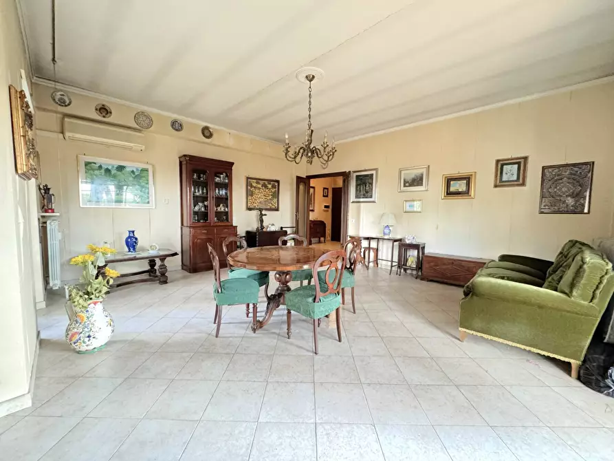 Immagine 8 di Appartamento in vendita  in Via Di San Tarcisio a Roma