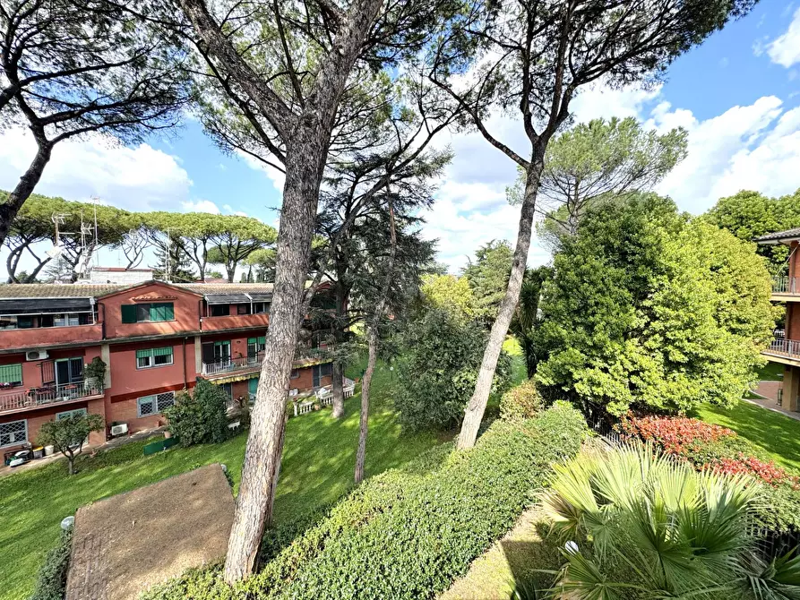 Immagine 38 di Appartamento in vendita  in Via Di San Tarcisio a Roma