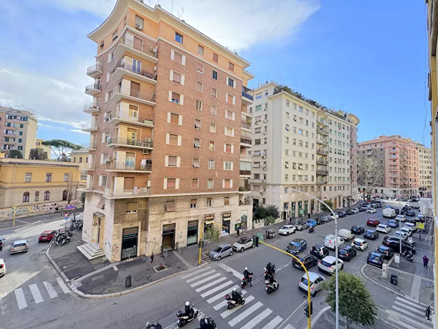 Immagine 10 di Appartamento in vendita  in Acaia a Roma