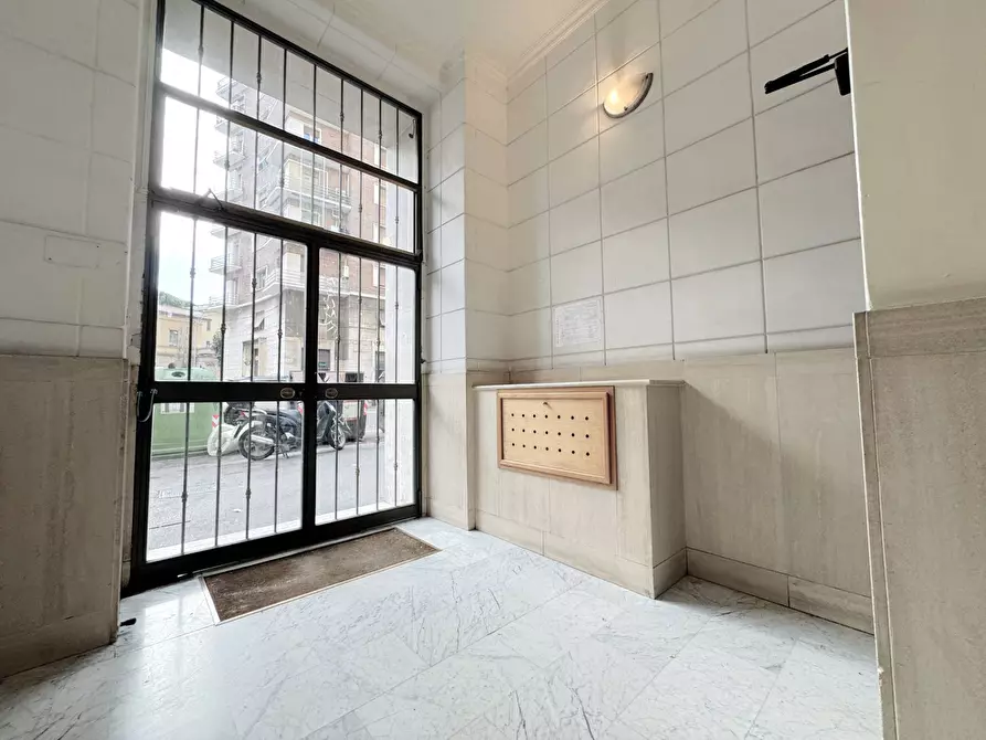 Immagine 23 di Appartamento in vendita  in Acaia a Roma