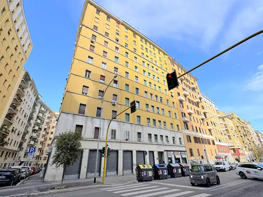 Immagine 24 di Appartamento in vendita  in Acaia a Roma