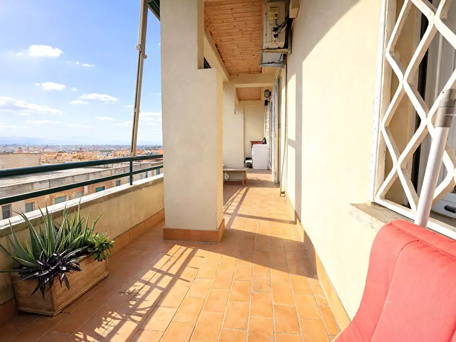 Immagine 1 di Attico in vendita  in Via Amulio a Roma