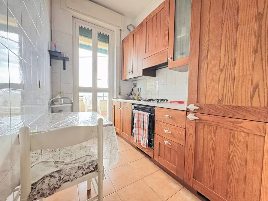 Immagine 10 di Attico in vendita  in Via Amulio a Roma