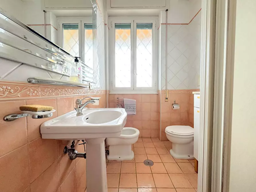 Immagine 13 di Attico in vendita  in Via Amulio a Roma