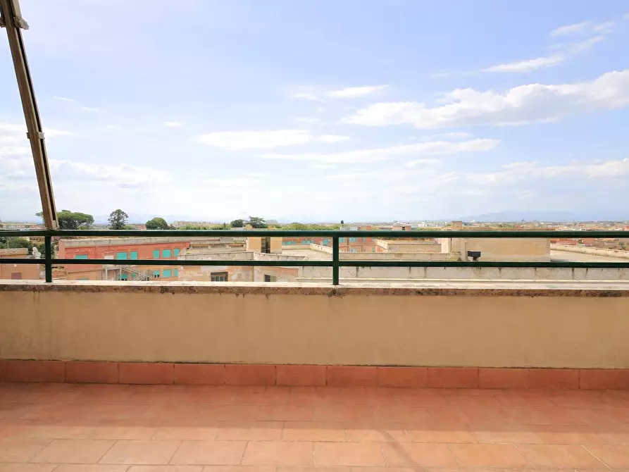 Immagine 19 di Attico in vendita  in Via Amulio a Roma