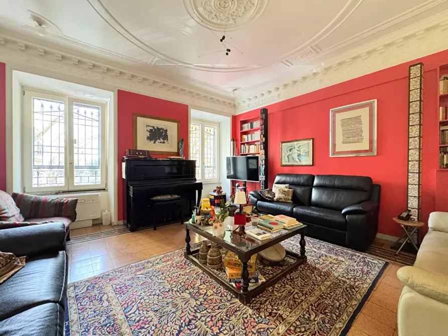 Immagine 2 di Appartamento in vendita  in via umberto biancamano a Roma