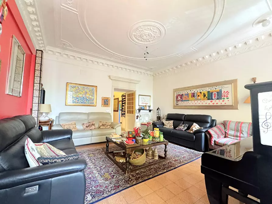 Immagine 10 di Appartamento in vendita  in via umberto biancamano a Roma