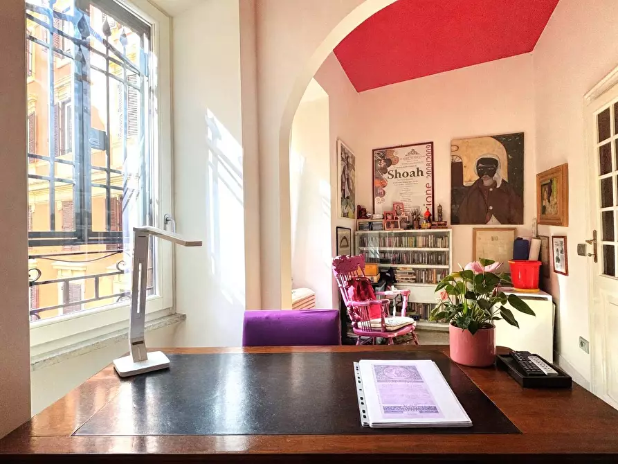 Immagine 39 di Appartamento in vendita  in via umberto biancamano a Roma