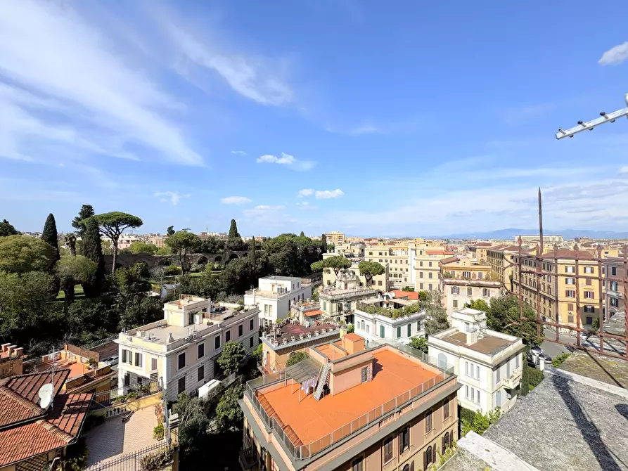 Immagine 48 di Appartamento in vendita  in via umberto biancamano a Roma