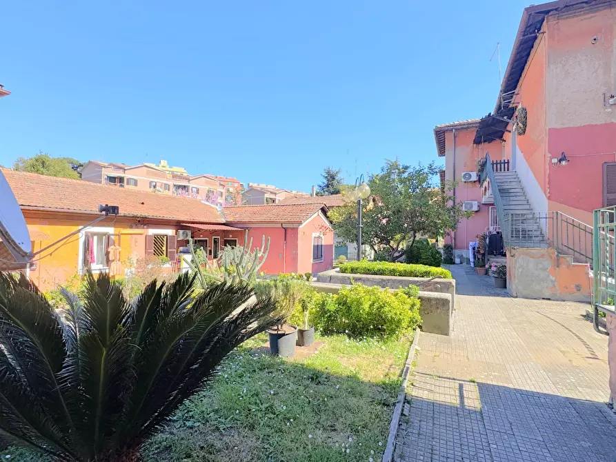 Immagine 5 di Appartamento in vendita  in Viale Guglielmo Massaia a Roma