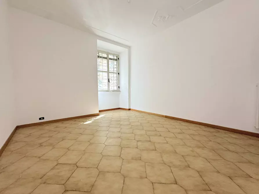 Immagine 11 di Appartamento in vendita  in via dei Valeri a Roma