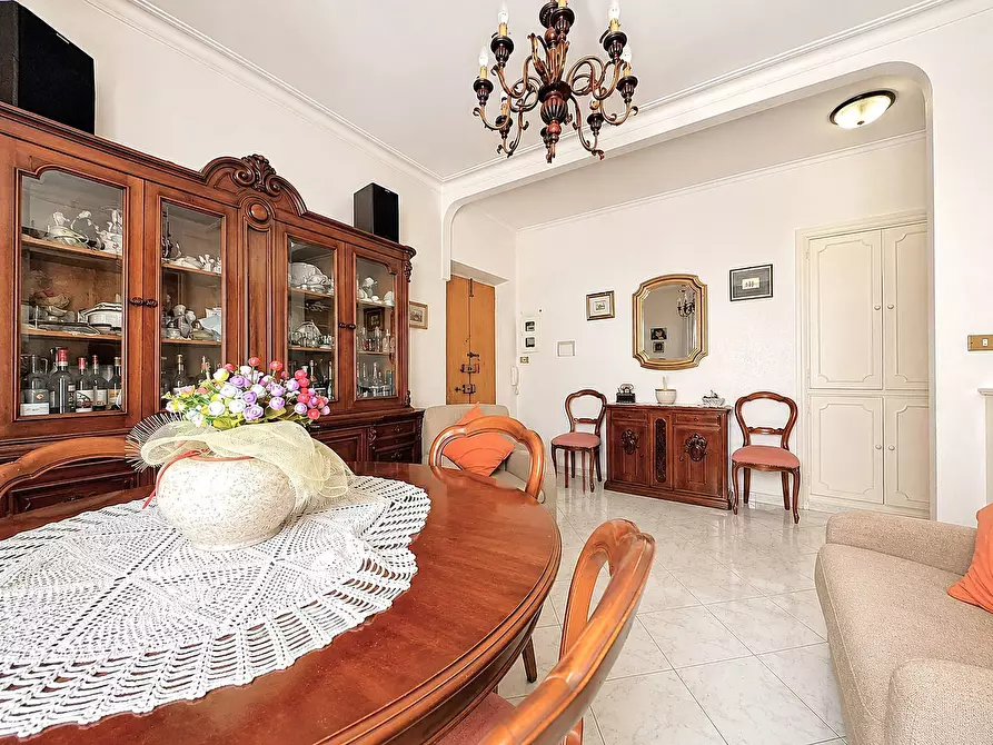 Immagine 11 di Appartamento in vendita  in Via Alfredo Baccarini a Roma