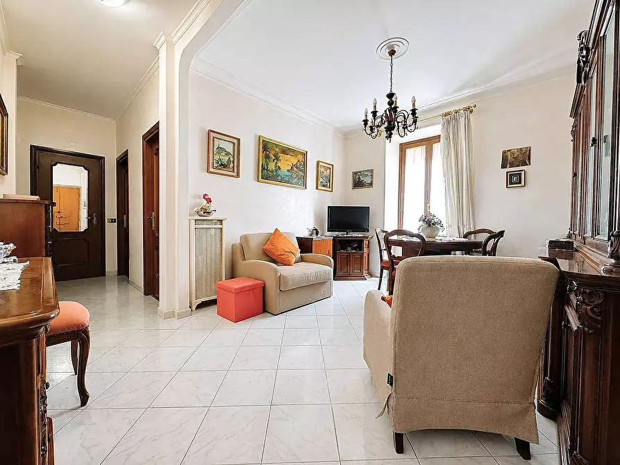 Immagine 12 di Appartamento in vendita  in Via Alfredo Baccarini a Roma