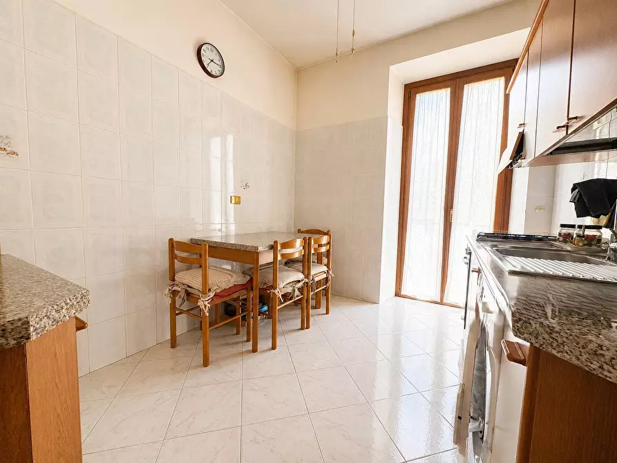 Immagine 15 di Appartamento in vendita  in Via Alfredo Baccarini a Roma