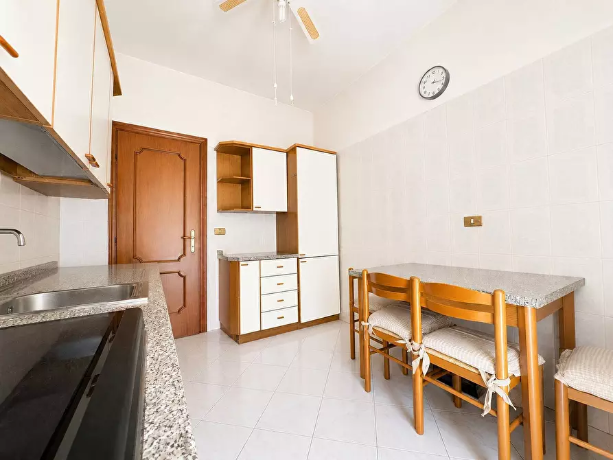 Immagine 17 di Appartamento in vendita  in Via Alfredo Baccarini a Roma