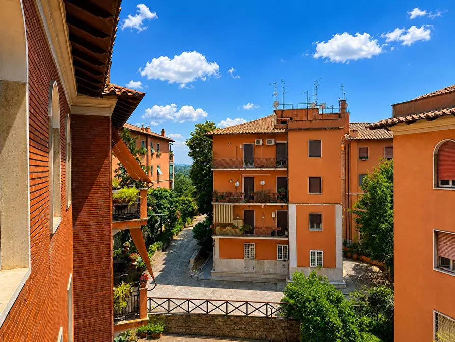 Immagine 33 di Appartamento in vendita  in Cilicia a Roma