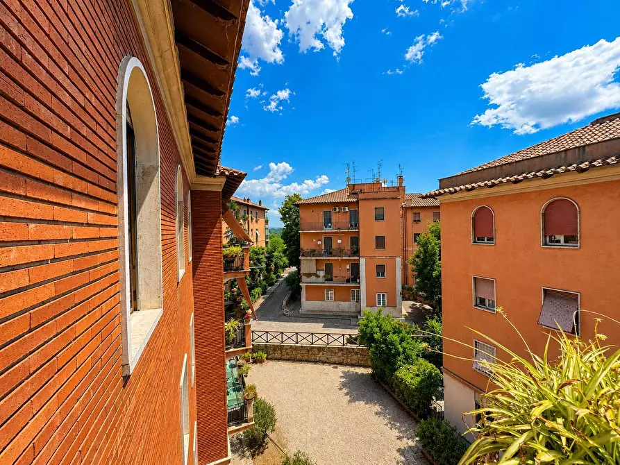 Immagine 35 di Appartamento in vendita  in Cilicia a Roma