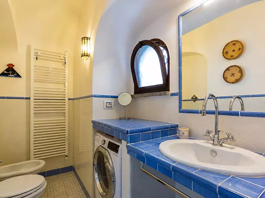 Immagine 31 di Villa in vendita  in Via Roma 50 a Conca Dei Marini
