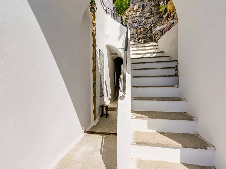 Immagine 40 di Villa in vendita  in Via Roma 50 a Conca Dei Marini