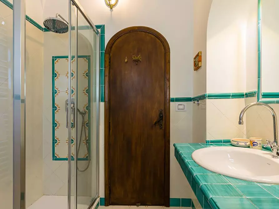 Immagine 60 di Villa in vendita  in Via Roma 50 a Conca Dei Marini