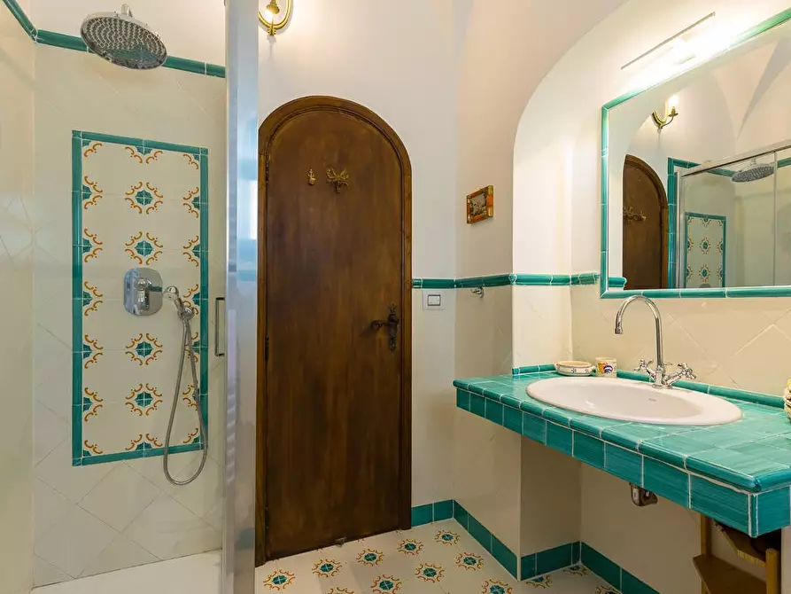 Immagine 61 di Villa in vendita  in Via Roma 50 a Conca Dei Marini
