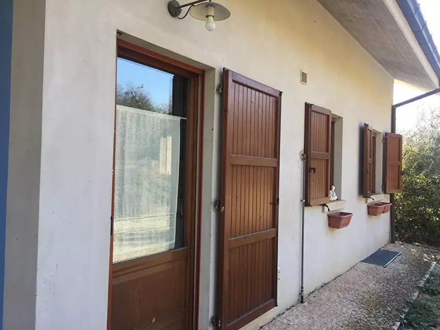 Immagine 1 di Villa in affitto  in SP 75 a Teramo