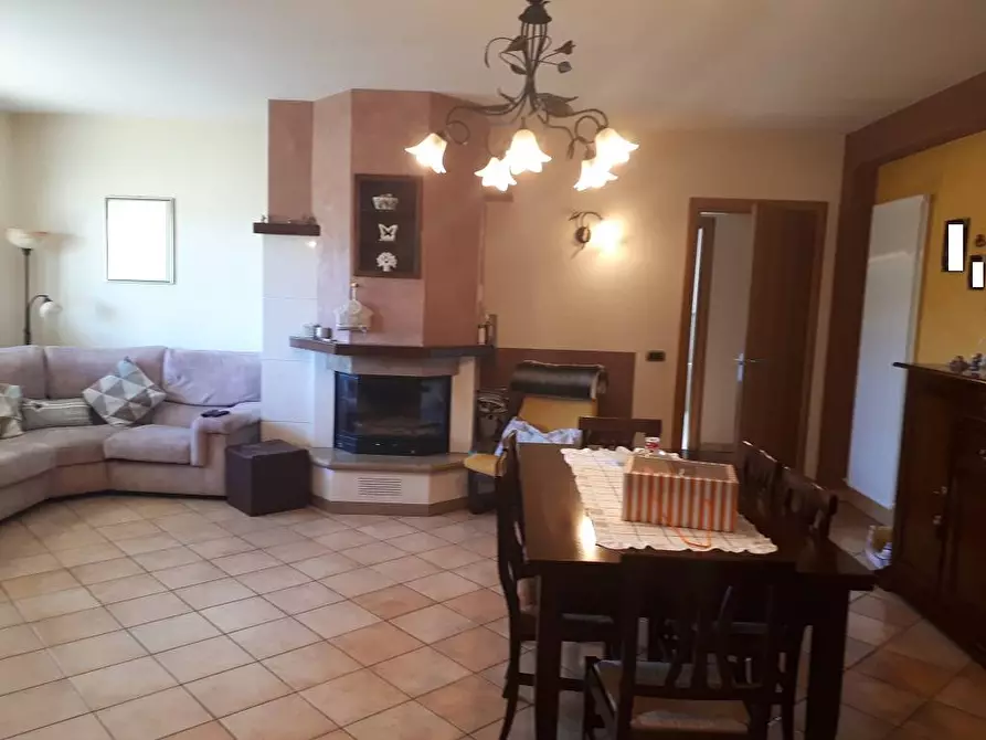 Immagine 23 di Villa in vendita  in Via A. Bafile a Ancarano