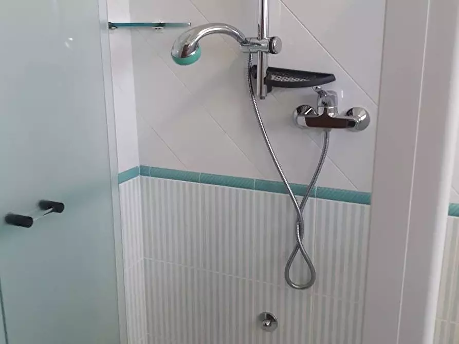 Immagine 32 di Casa semindipendente in vendita  in Viale dello Splendore a Giulianova