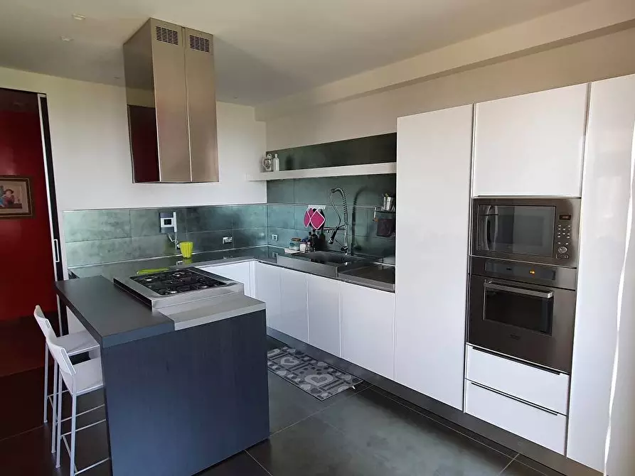 Immagine 50 di Casa semindipendente in vendita  in Viale dello Splendore a Giulianova