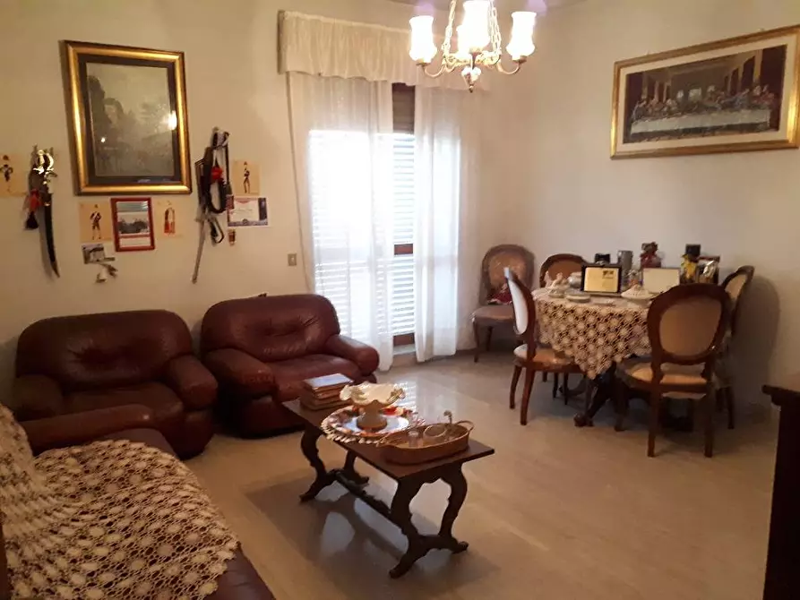 Immagine 5 di Appartamento in vendita  in Via A. Pepe 13 a Teramo