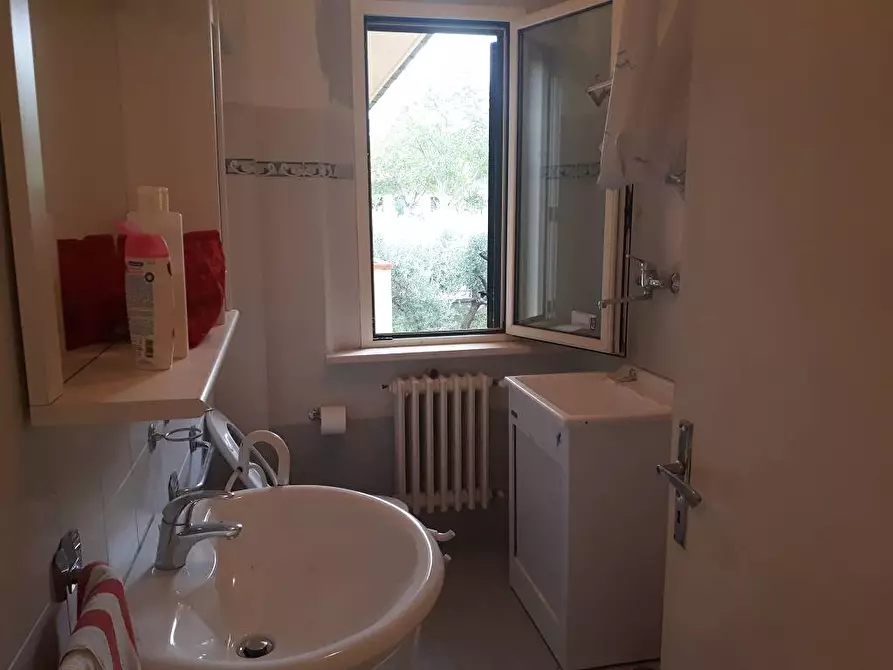 Immagine 21 di Appartamento in vendita  in C. da Mezzanotte 58 a Teramo