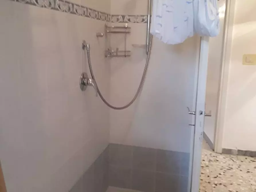 Immagine 22 di Appartamento in vendita  in C. da Mezzanotte 58 a Teramo