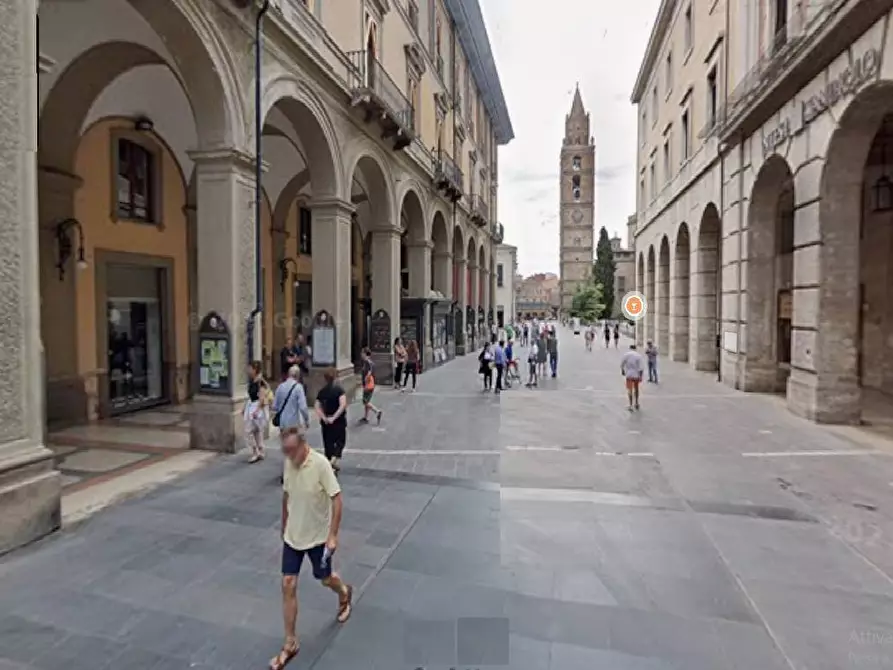 Immagine 3 di Attività commerciale in vendita  in Corso San Giorgio a Teramo